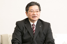NTT西日本 福井支店 福井ビジネス営業部 第2営業グループ 営業担当課長代理 沢田 真人