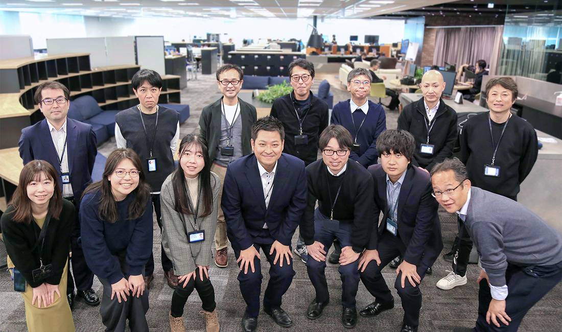 デジタルガバナンス部門メンバーで集合した様子
