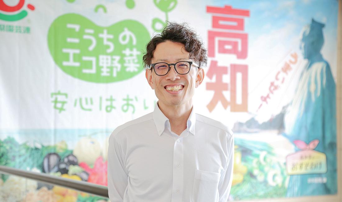 取材に応じる細川さん