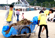Participation in the 'Love Earth Cleanup 2015' Activity As Part of the 'Clean Environment Mission'