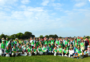 Participation in 'Kinokawa River Mass Cleaning'