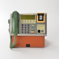 写真：1999（平成11）年 ICカード公衆電話機